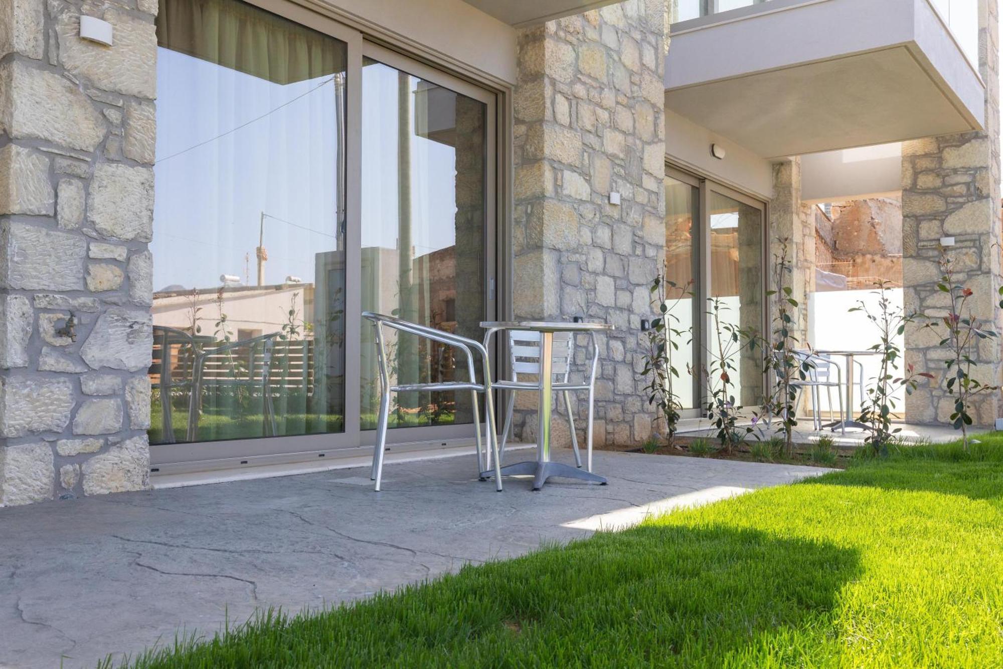 Achatis Apartments With Sea View コリンバリ エクステリア 写真