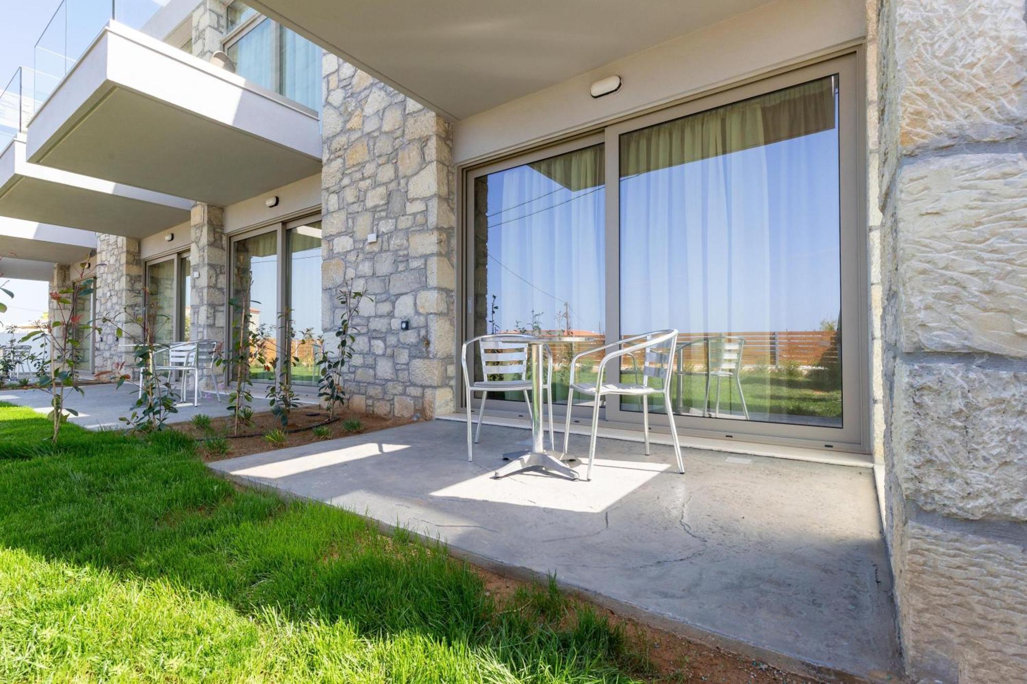 Achatis Apartments With Sea View コリンバリ エクステリア 写真