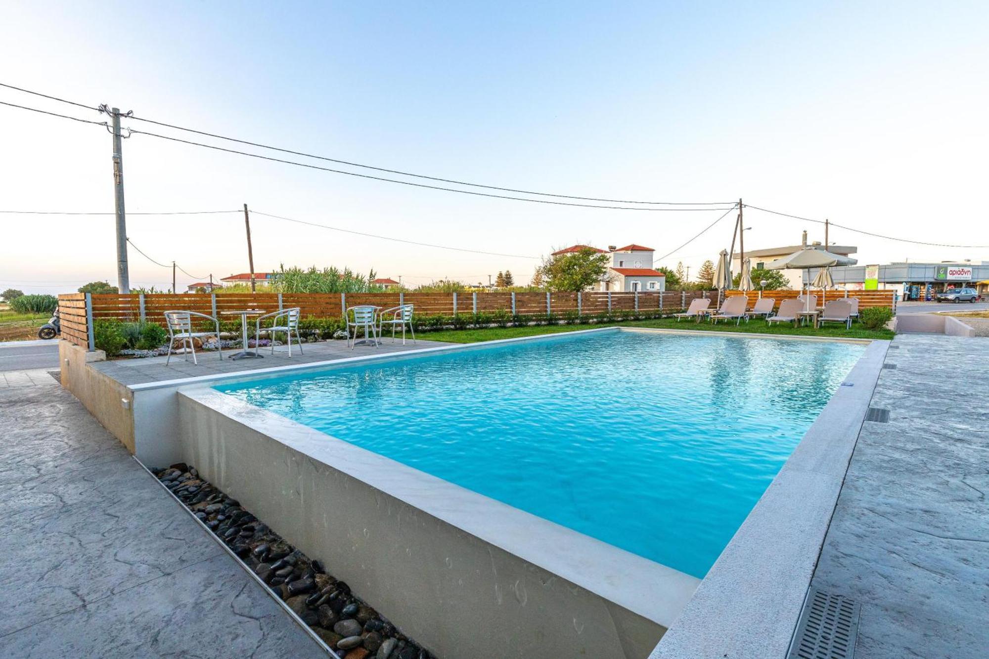 Achatis Apartments With Sea View コリンバリ エクステリア 写真